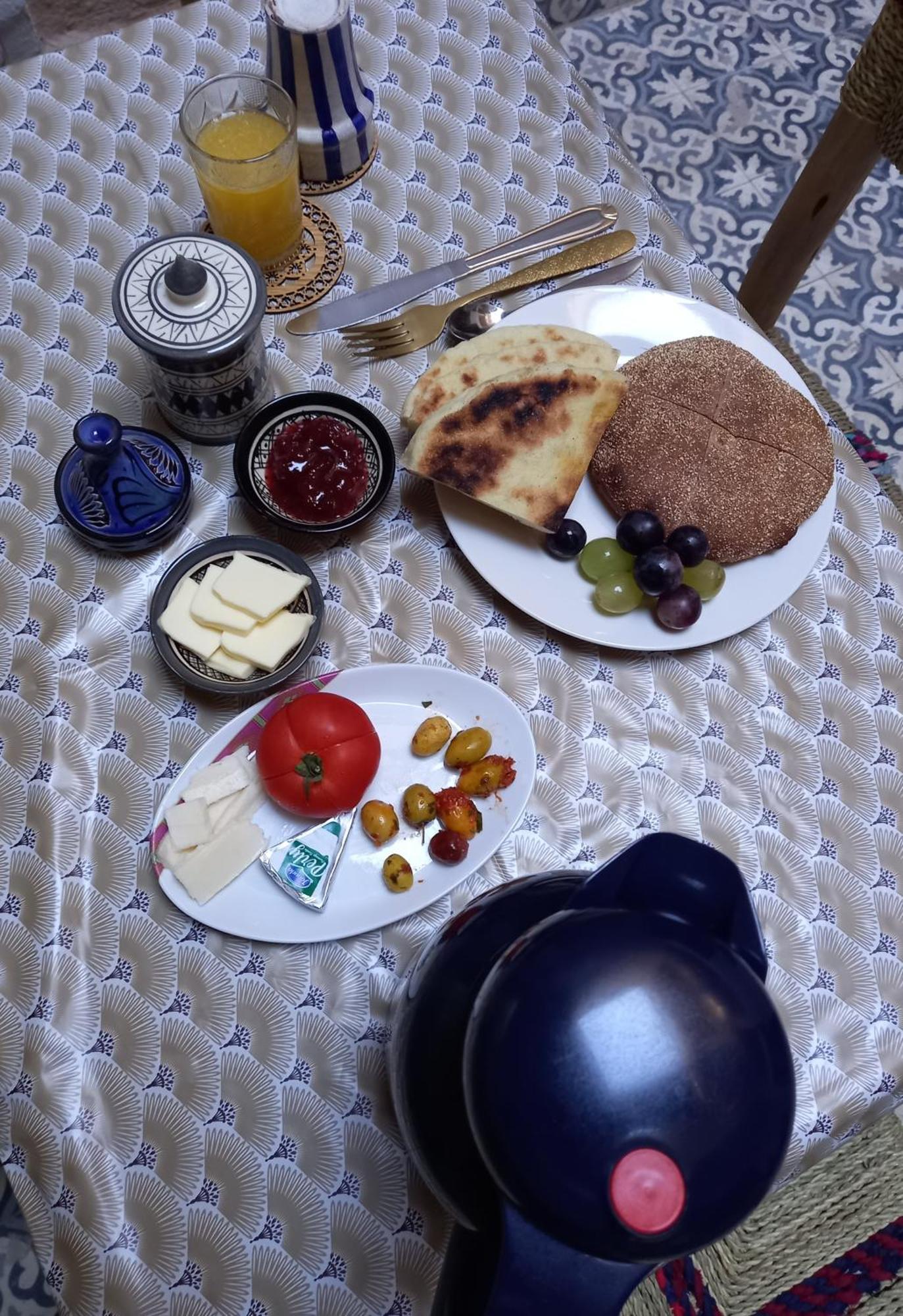 Juli'S Bed & Breakfast Маракеш Екстериор снимка